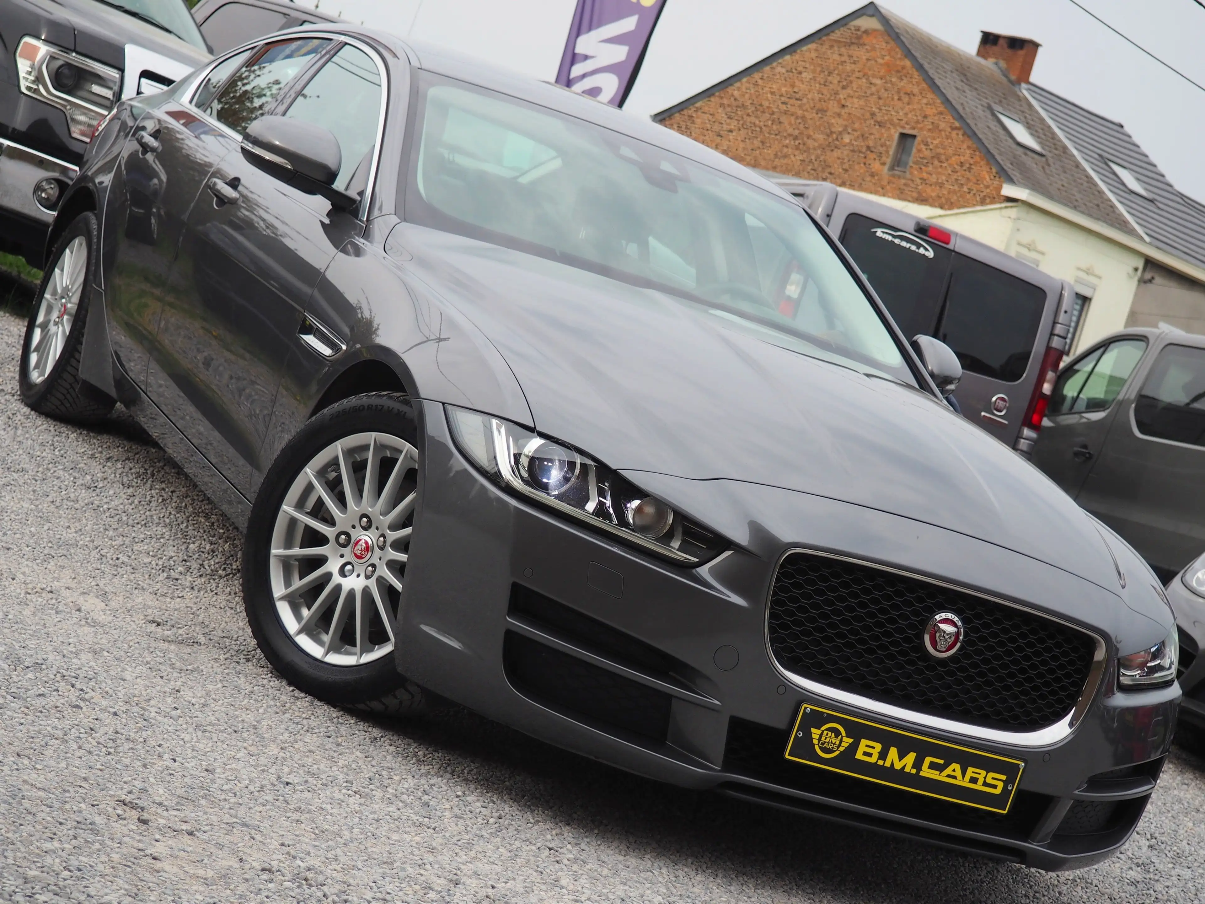Jaguar XE 2.0 D E-Perf ✅BOITE AUTO✅GPS-CUIR-LED-FULL-EU6 — photo 2