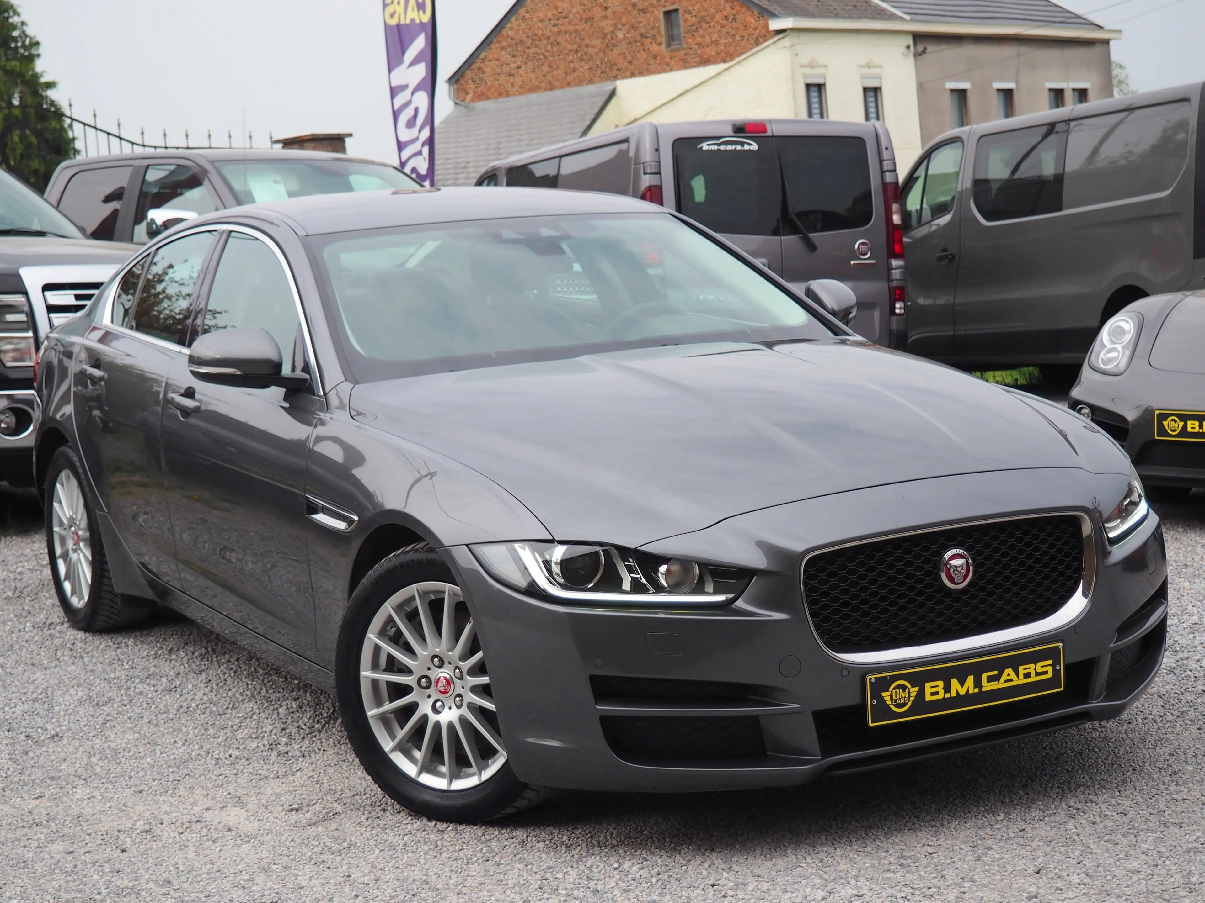 Jaguar XE 2.0 D E-Perf ✅BOITE AUTO✅GPS-CUIR-LED-FULL-EU6 — photo 3