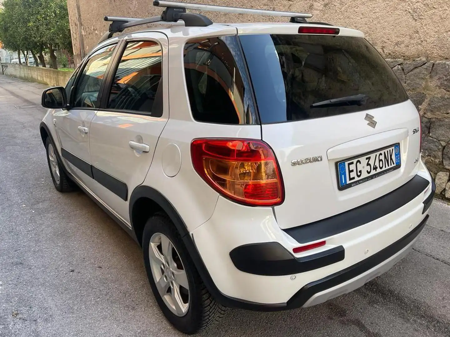 Suzuki SX4 2.0 DDiS 16V 4WD Outdoor Line GL LEGGI Bianco - 2