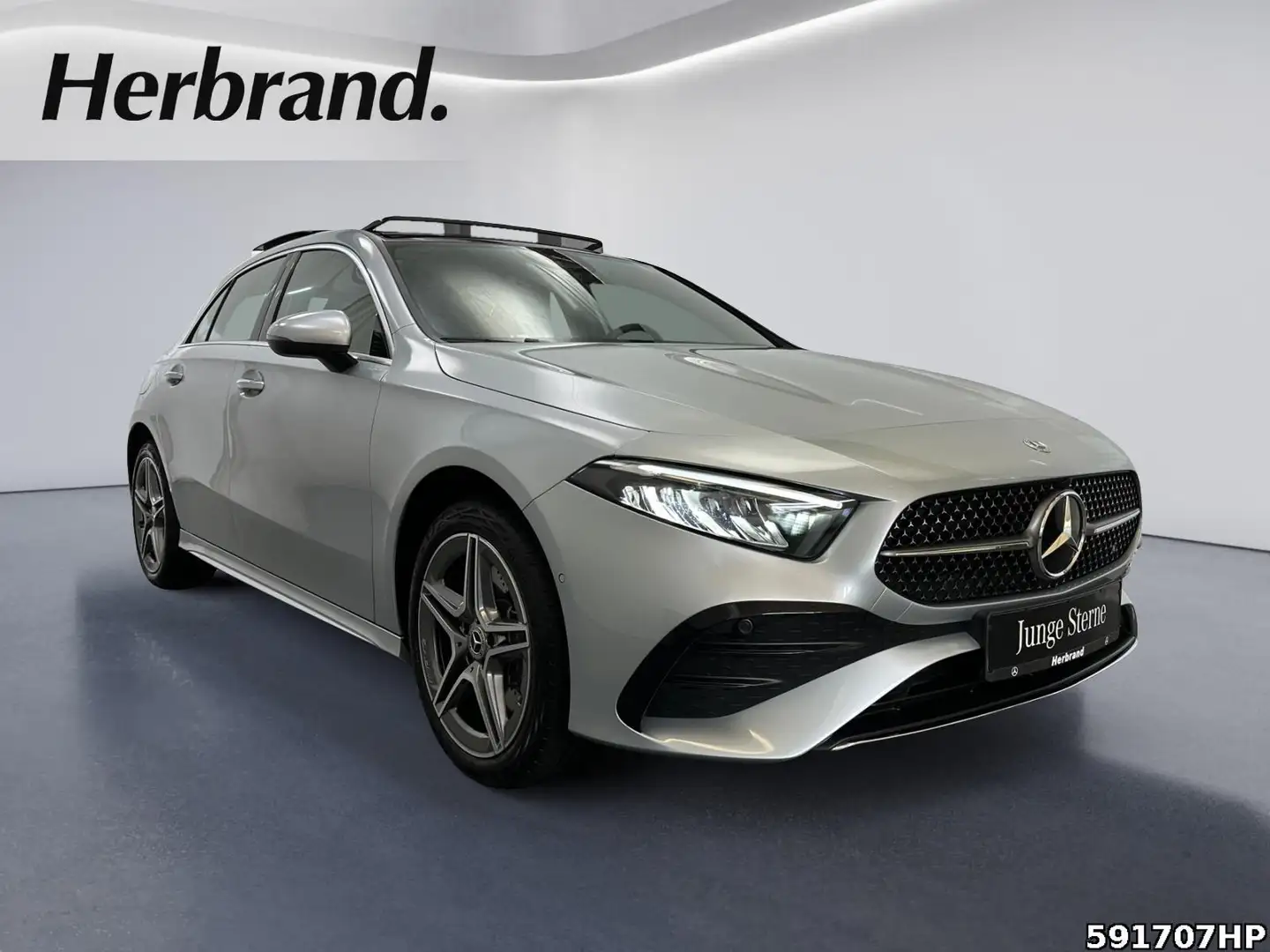 Mercedes-Benz A 250 AMG  Panorama Ambiente LHZ Keyless GO < Silber - 2