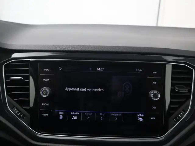 Volkswagen T-Roc view 29