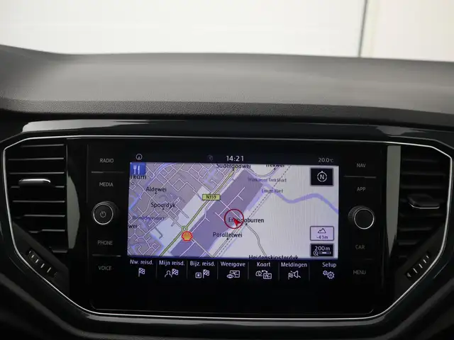 Volkswagen T-Roc view 13