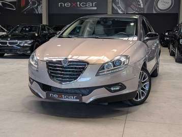 1.6Multijet Argento *XENON-NAVI-BOSE-PARKING-CUIR*