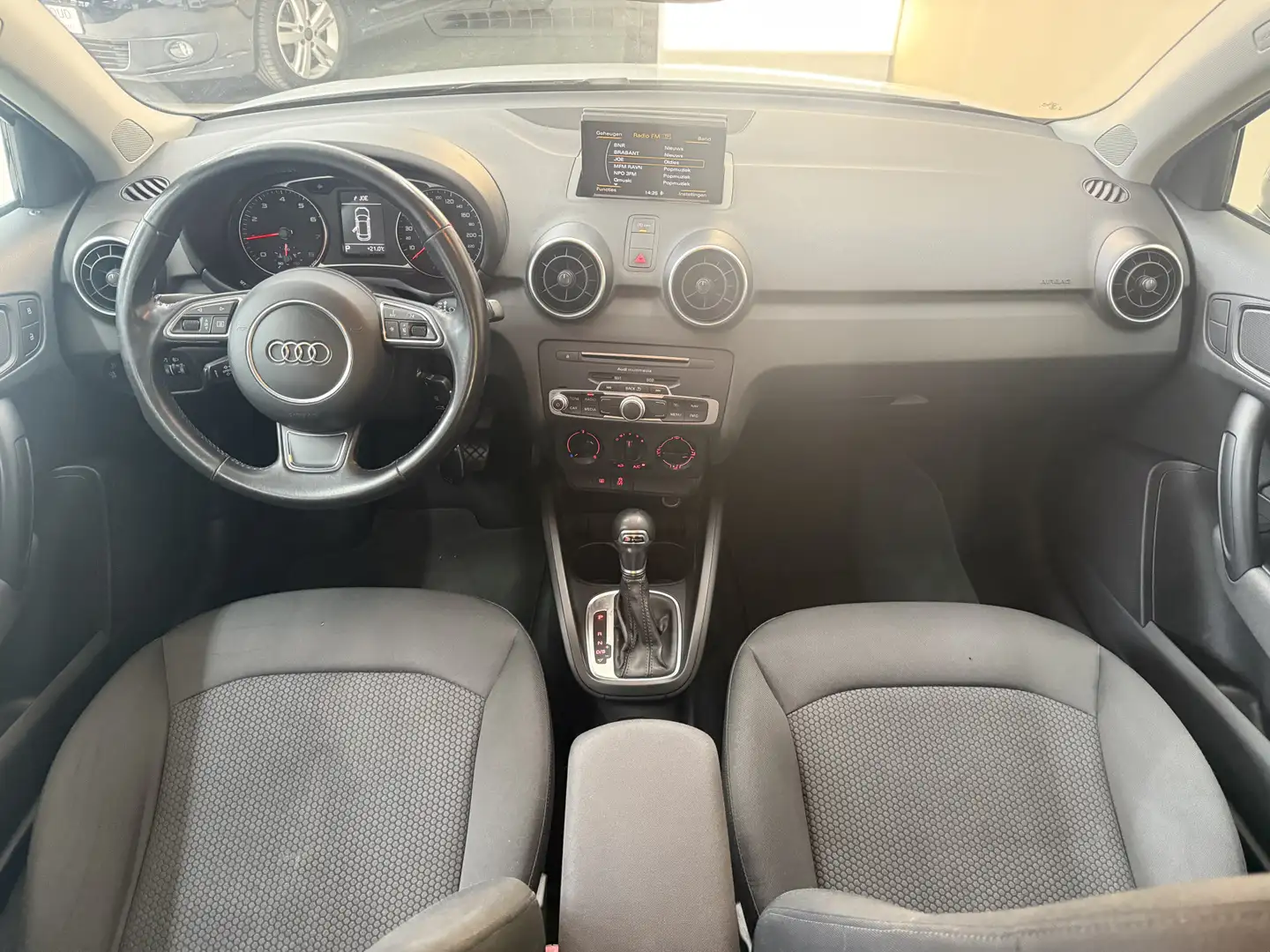 Audi A1 Sportback 1.0 TFSI Adrenalin, 95Pk, 2016, Originee Blanc - 2