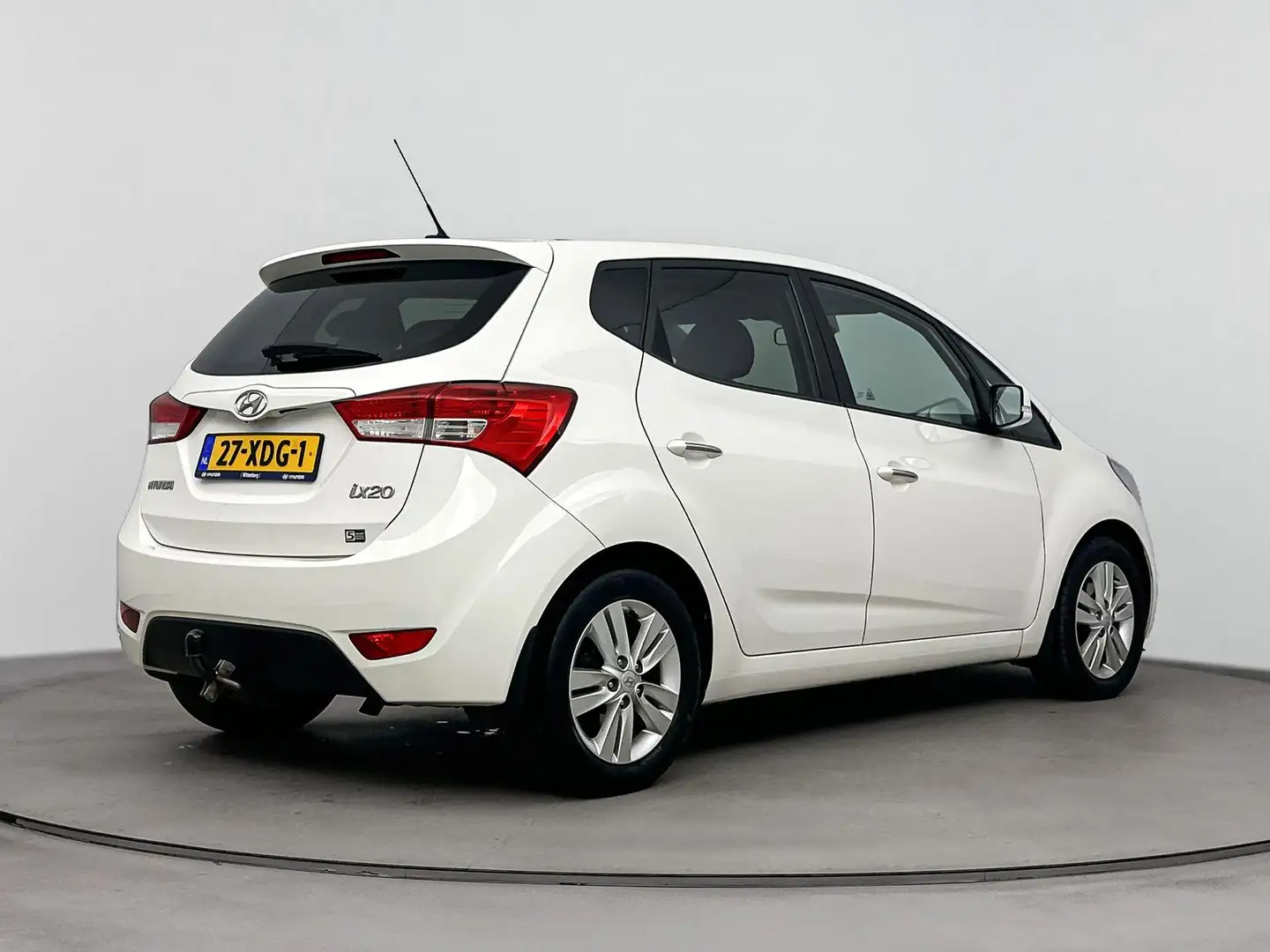 Hyundai iX20 1.6i i-Catcher | AUTOMAAT | Trekhaak | Navi | Clim Wit - 2