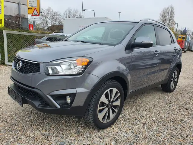 SsangYong Korando 2.0 d Sapphire 4x4°LED°Navi°Leder°EU5°