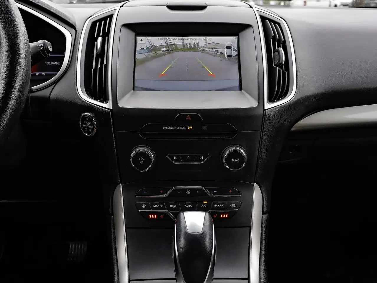 Ford Edge photo Ford Edge