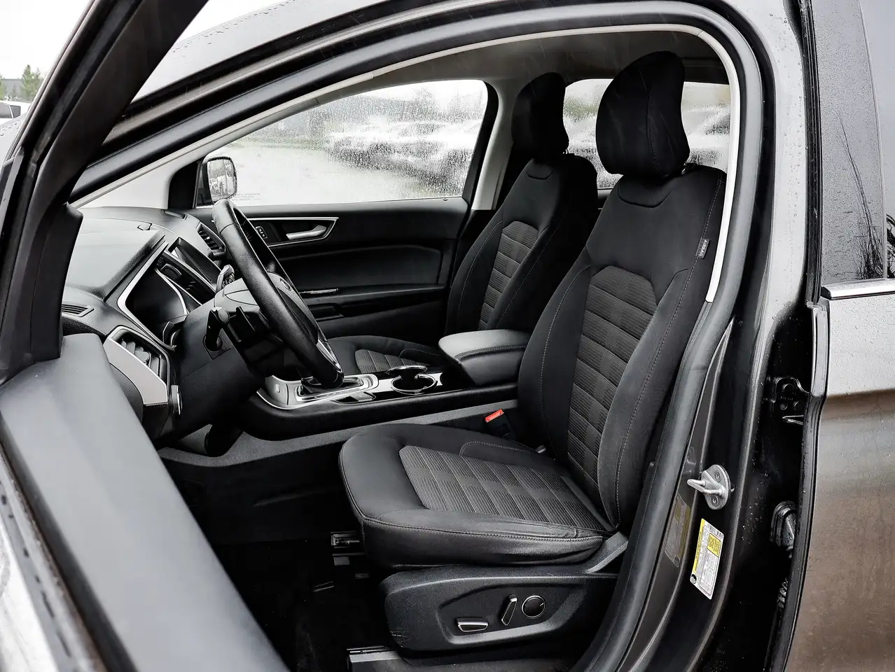 Ford Edge photo Ford Edge