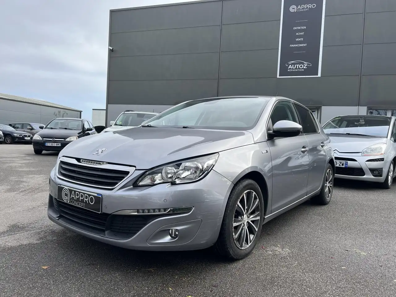 Peugeot 308 1.2i PureTech 12V S\\u0026S - 110  II  S