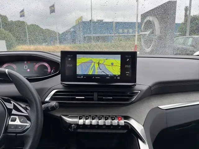 Peugeot 3008 view 12