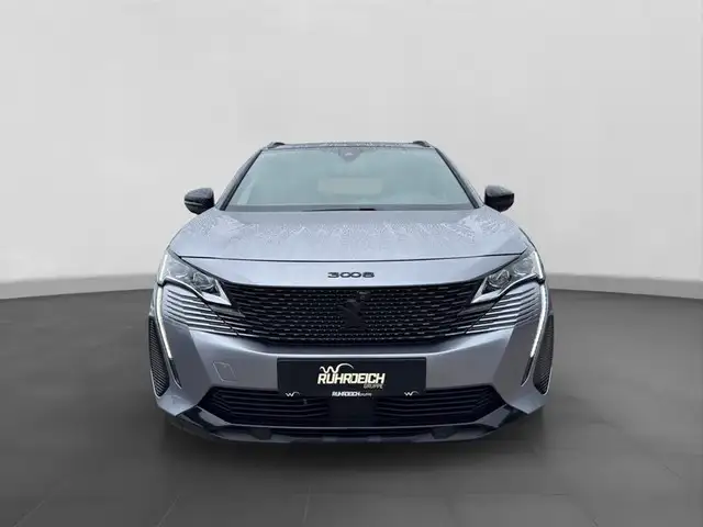 Peugeot 3008 view 6