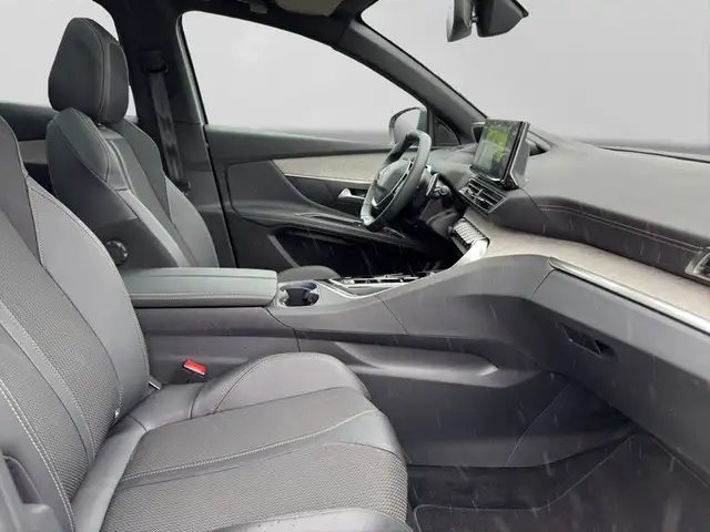 Peugeot 3008 view 9