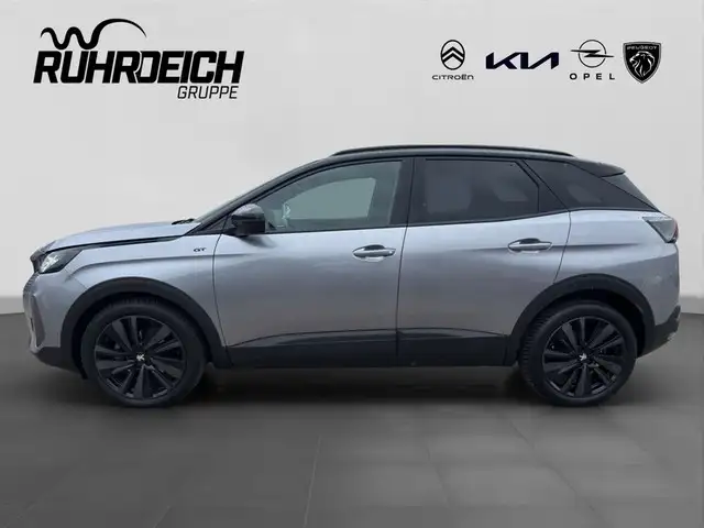 Peugeot 3008 view 2