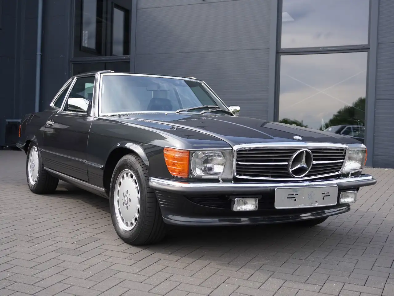 Mercedes-Benz S-Class 500 1989