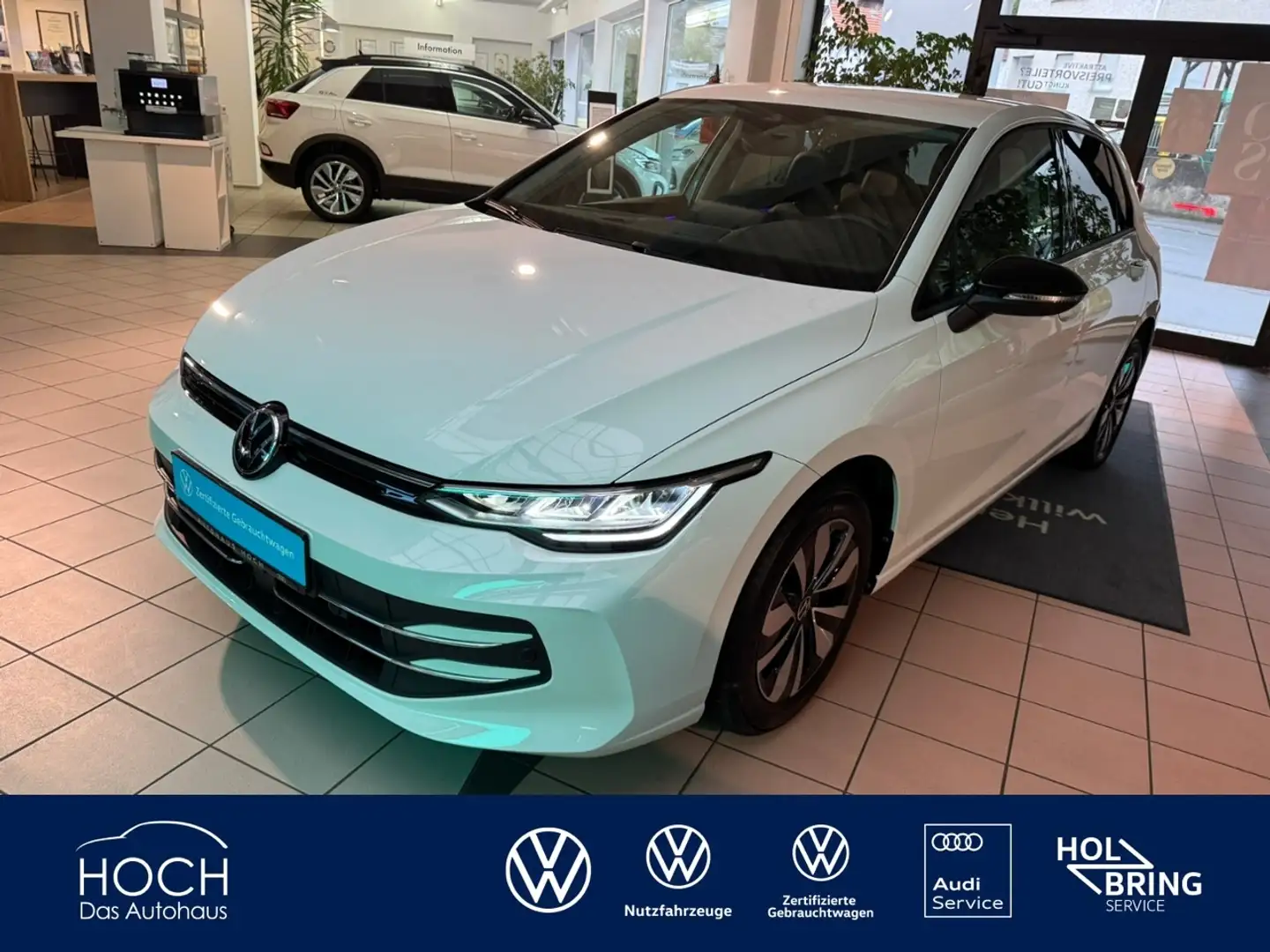 Volkswagen Golf VIII 1.5 TSI Goal Standheizung+Kamera+ACC+LED Weiß - 1