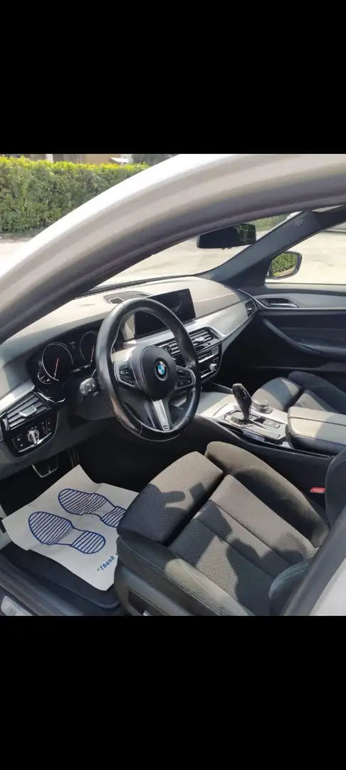 BMW 520 Serie 5 G31 2017  520d Touring xdrive Msport auto Bianco - 2
