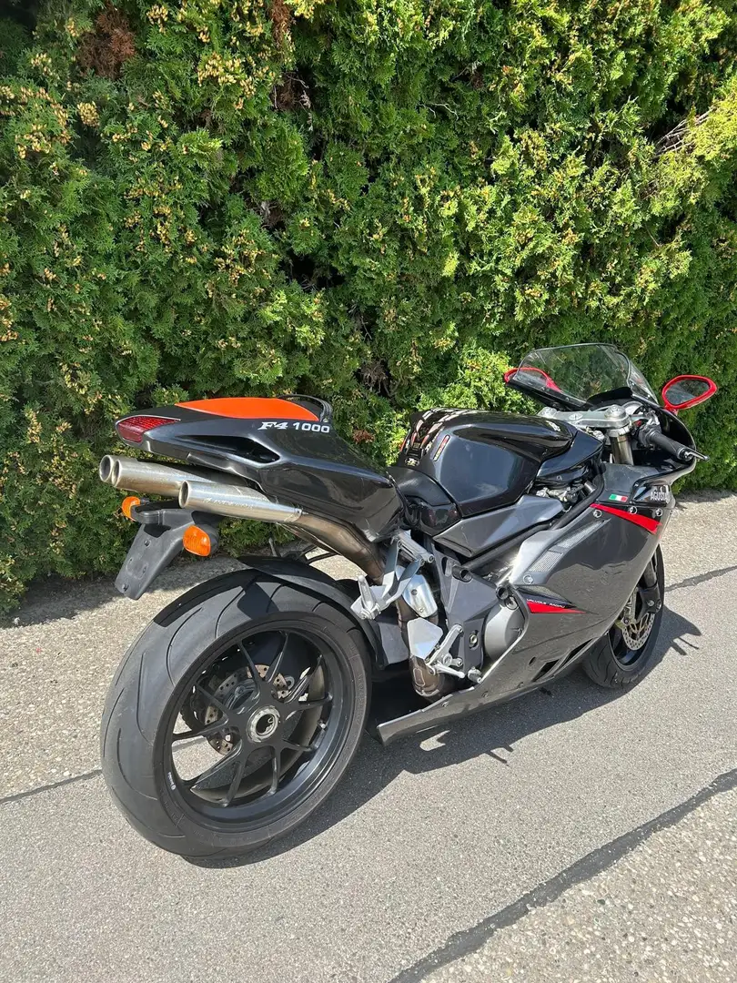 MV Agusta F4 1000 Negro - 2