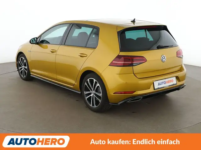 Volkswagen Golf view 4