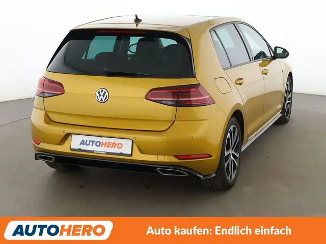 Volkswagen Golf view 6