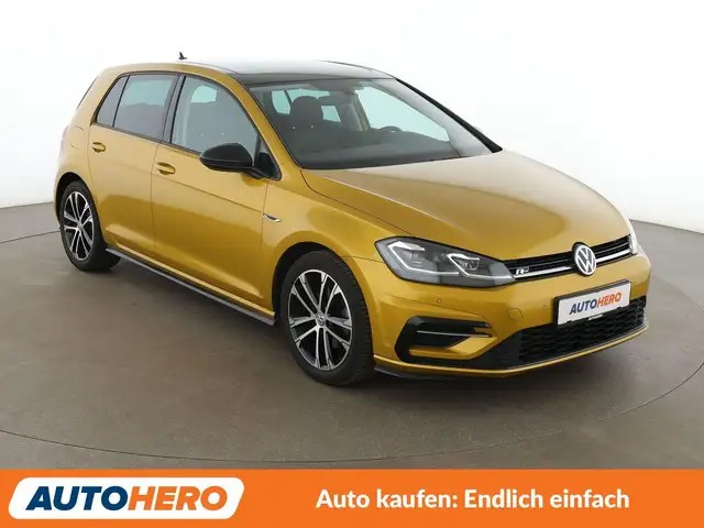 Volkswagen Golf view 8