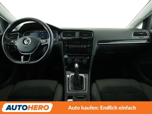 Volkswagen Golf view 12