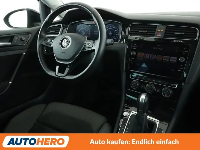 Volkswagen Golf view 13