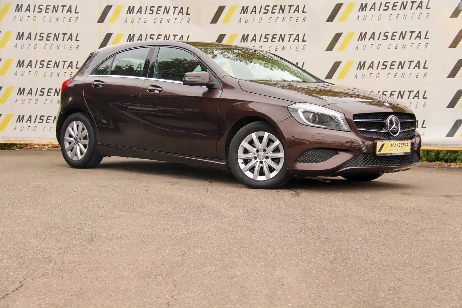 Mercedes-Benz A 180 BlueEff. Style|Navi|PDC|SHZ|MFL|Bi-Xenon Marrone - 1