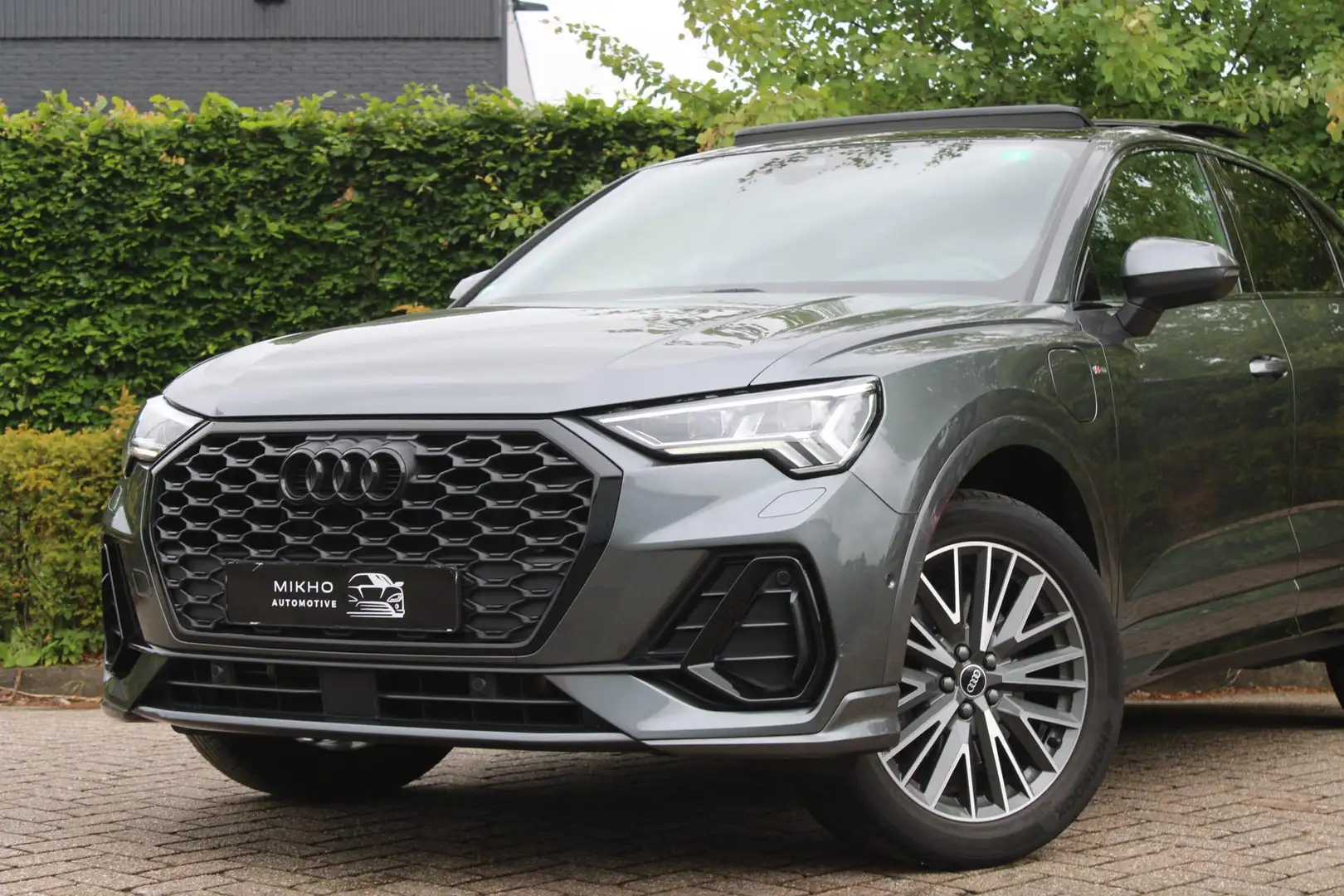 Audi Q3 Sportback 45 TFSI e 3x S-Line | Panoramadak | Trek Grau - 2