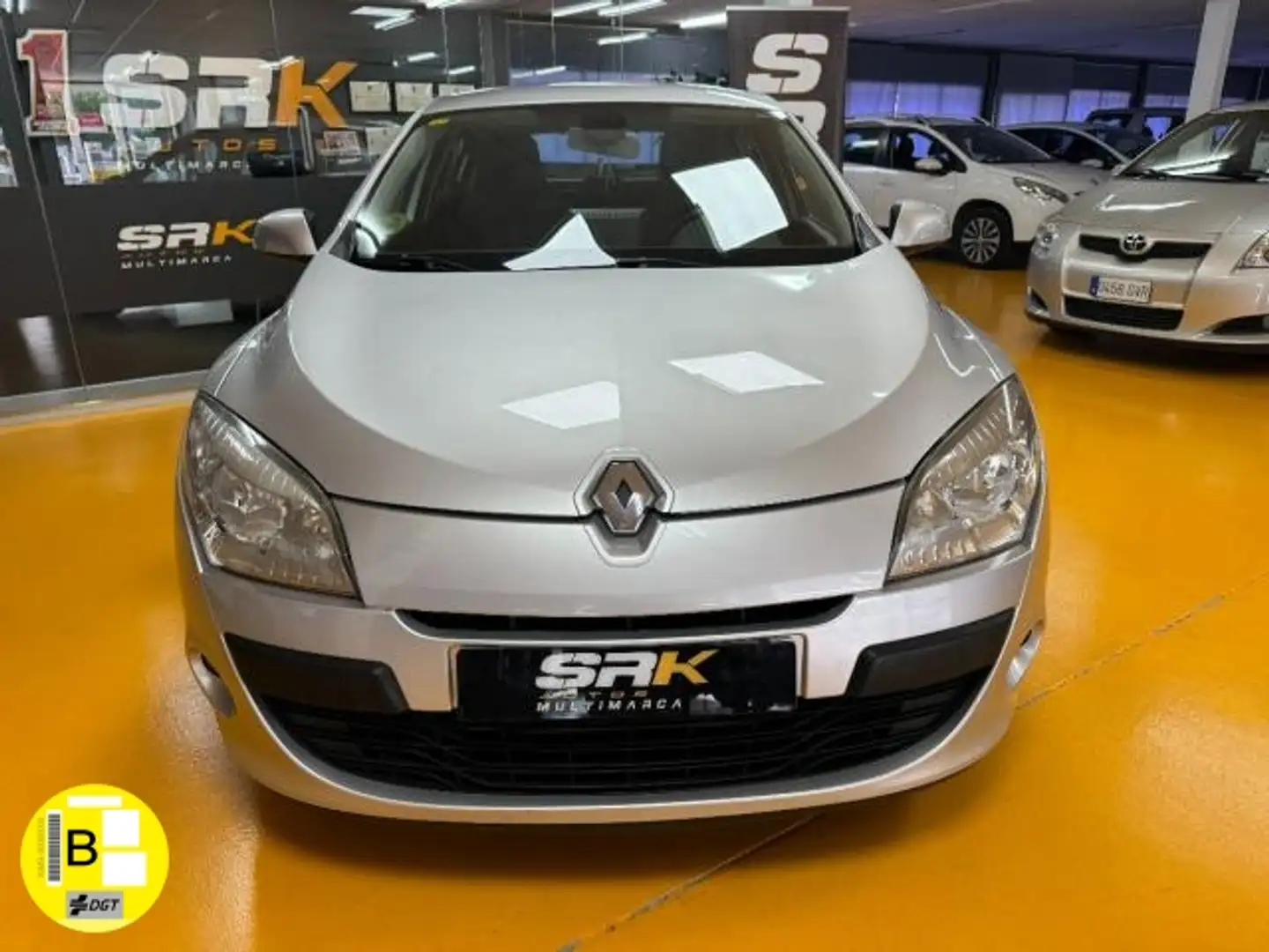 Renault Megane 1.5 dCi/105CV 4p. Dynamique Zilver - 2
