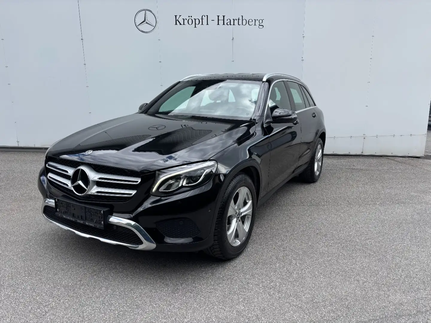 Mercedes-Benz GLC 220 d 4MATIC PTS Shz Navi eHeck AMG RKam Schwarz - 2