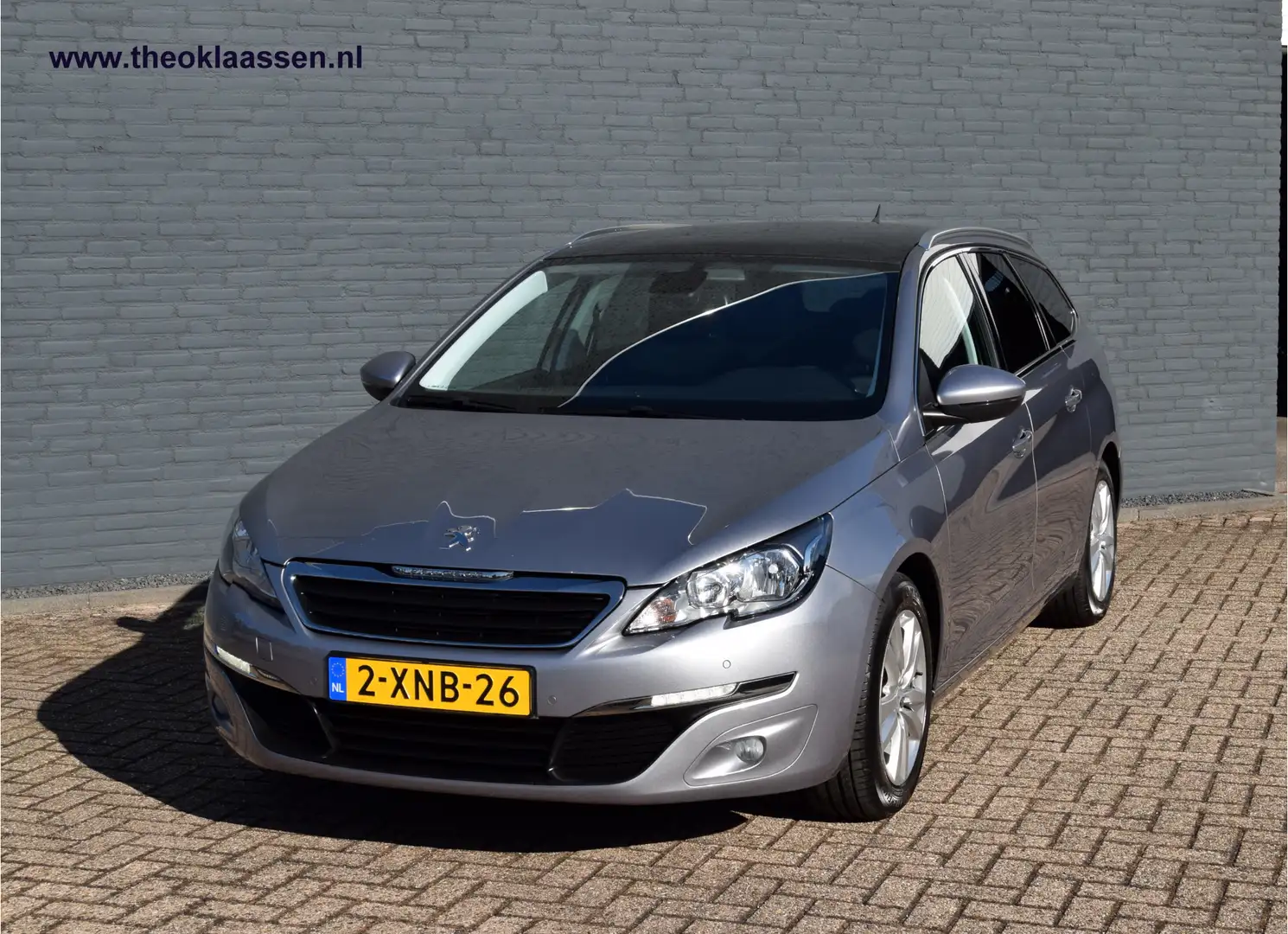Peugeot 308 SW 1.2 e-THP Blue Lease Executive Automaat Panoram Grau - 2