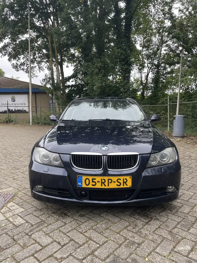 BMW 330 325i Dynamic Exec. Bleu - 1