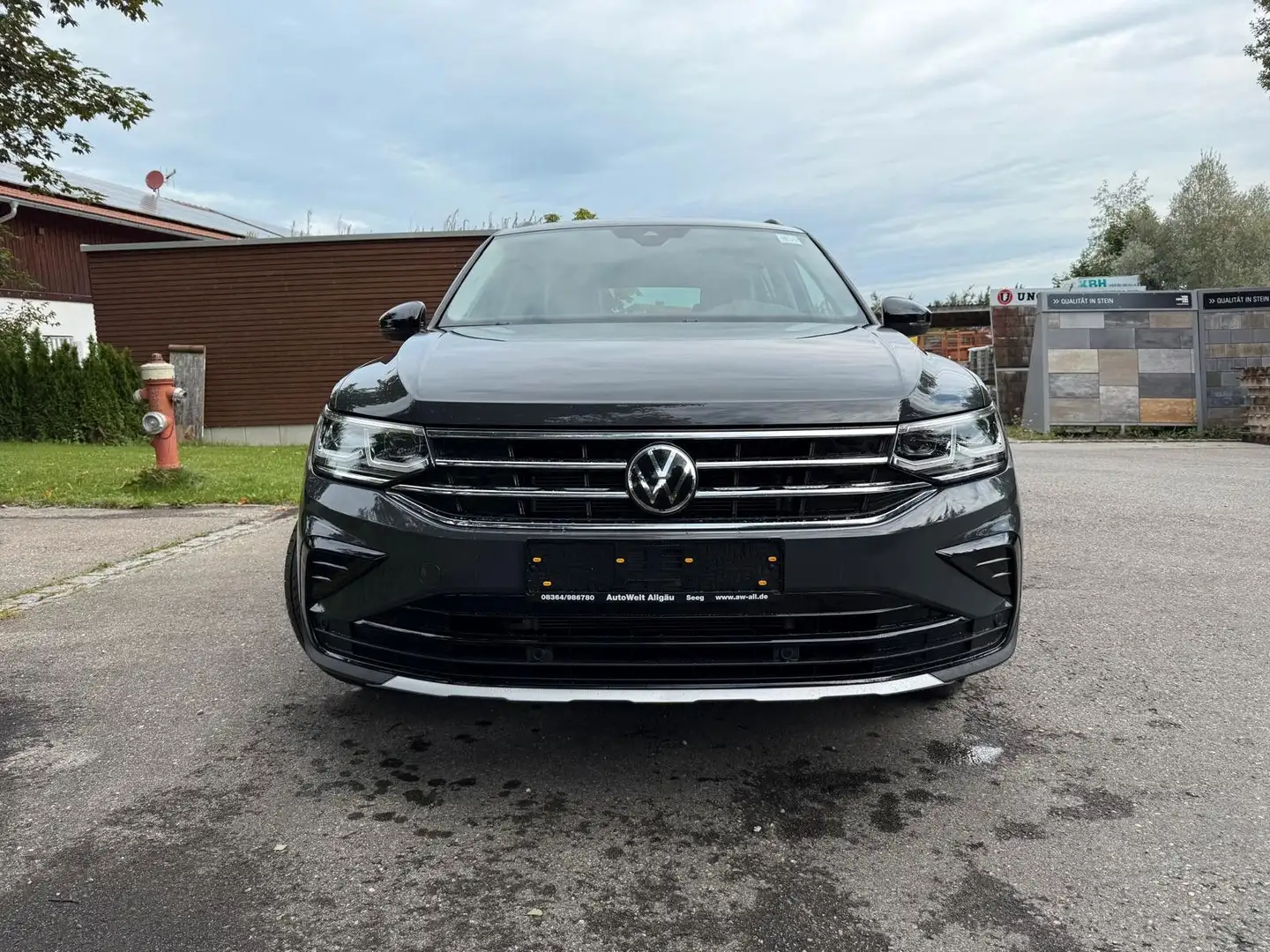 Volkswagen Tiguan Life Urban Sport / LED / SOUND / KAMERA Grau - 2