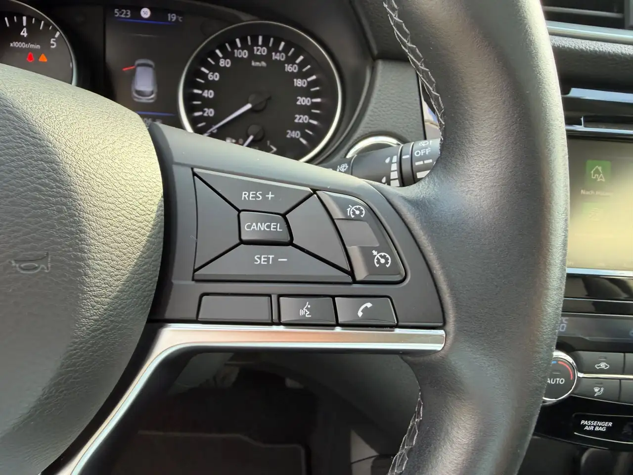 Nissan Qashqai 1.2 DIG-T Tekna 4x2, миниатюра 18