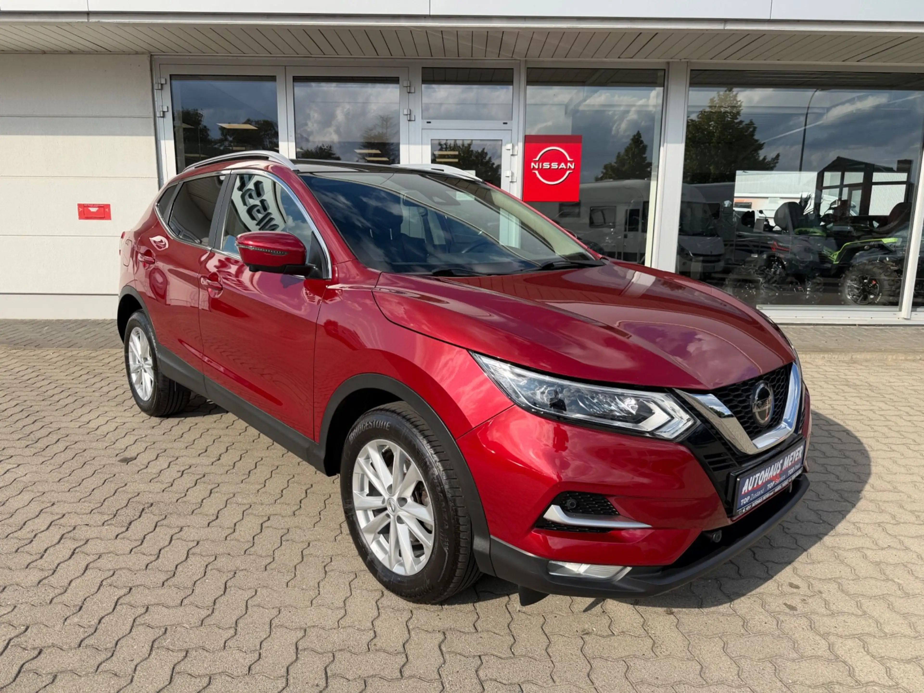 Nissan Qashqai 1.2 DIG-T Tekna 4x2