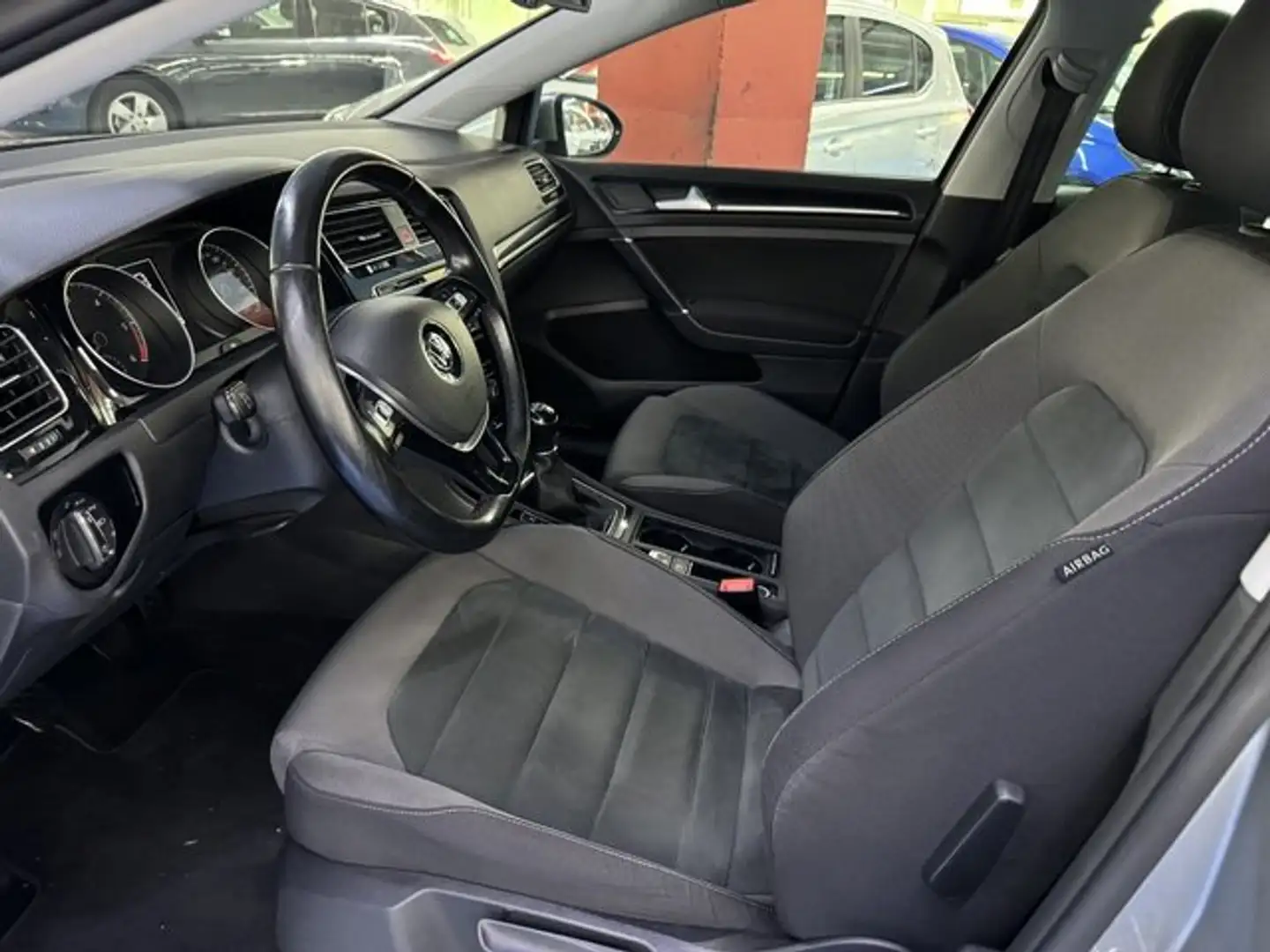Volkswagen Golf Variant 1.6TDI CR BMT Sport 110 Gris - 2
