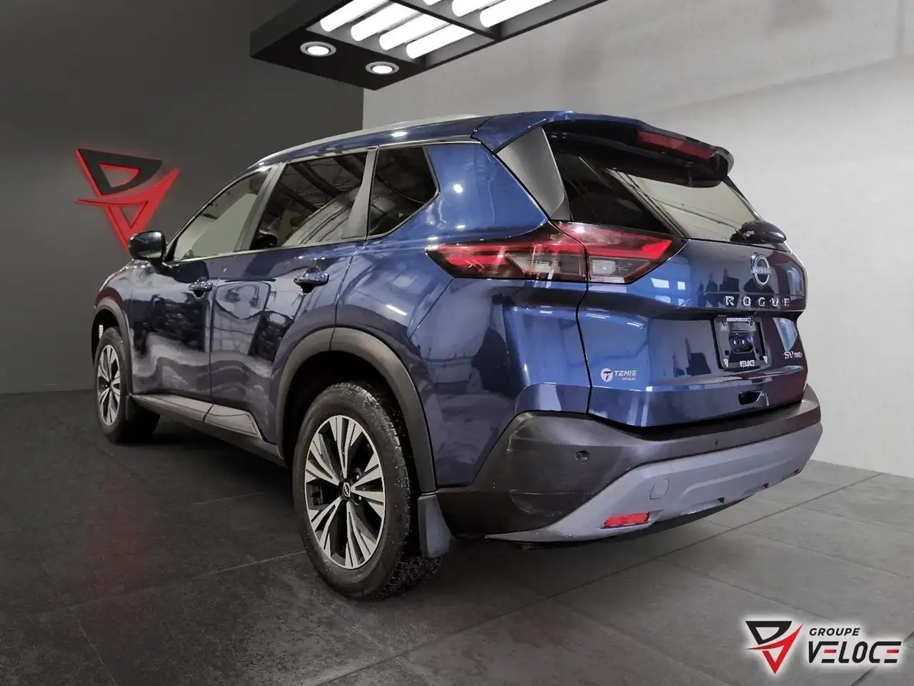 Nissan Rogue снимка Nissan Rogue