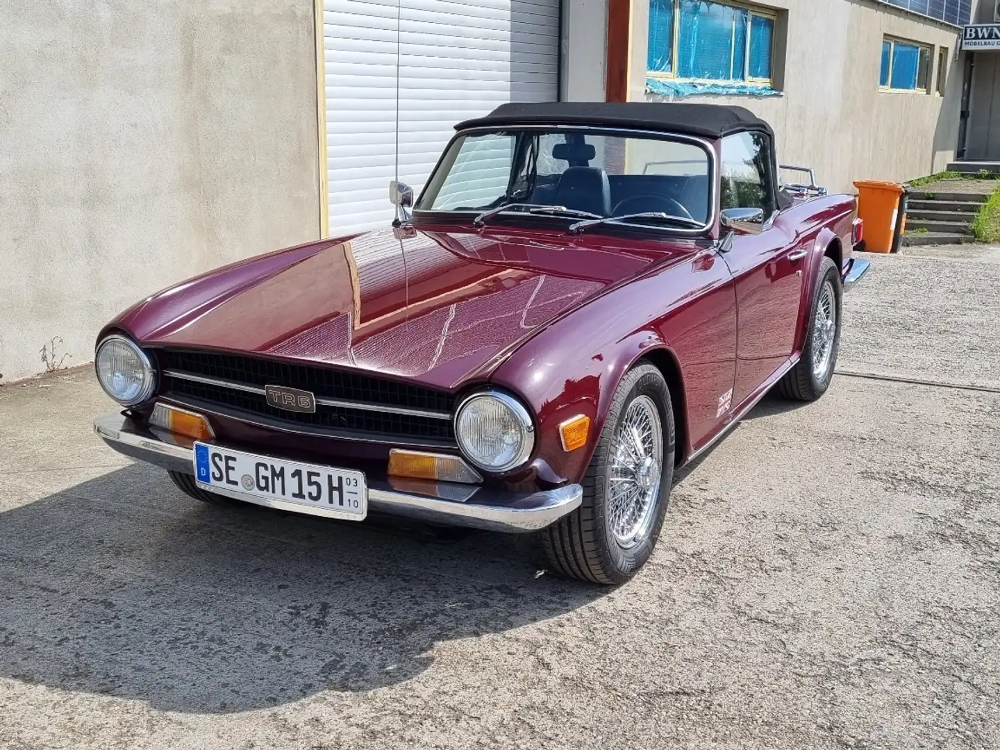 Triumph TR6 Roşu - 1