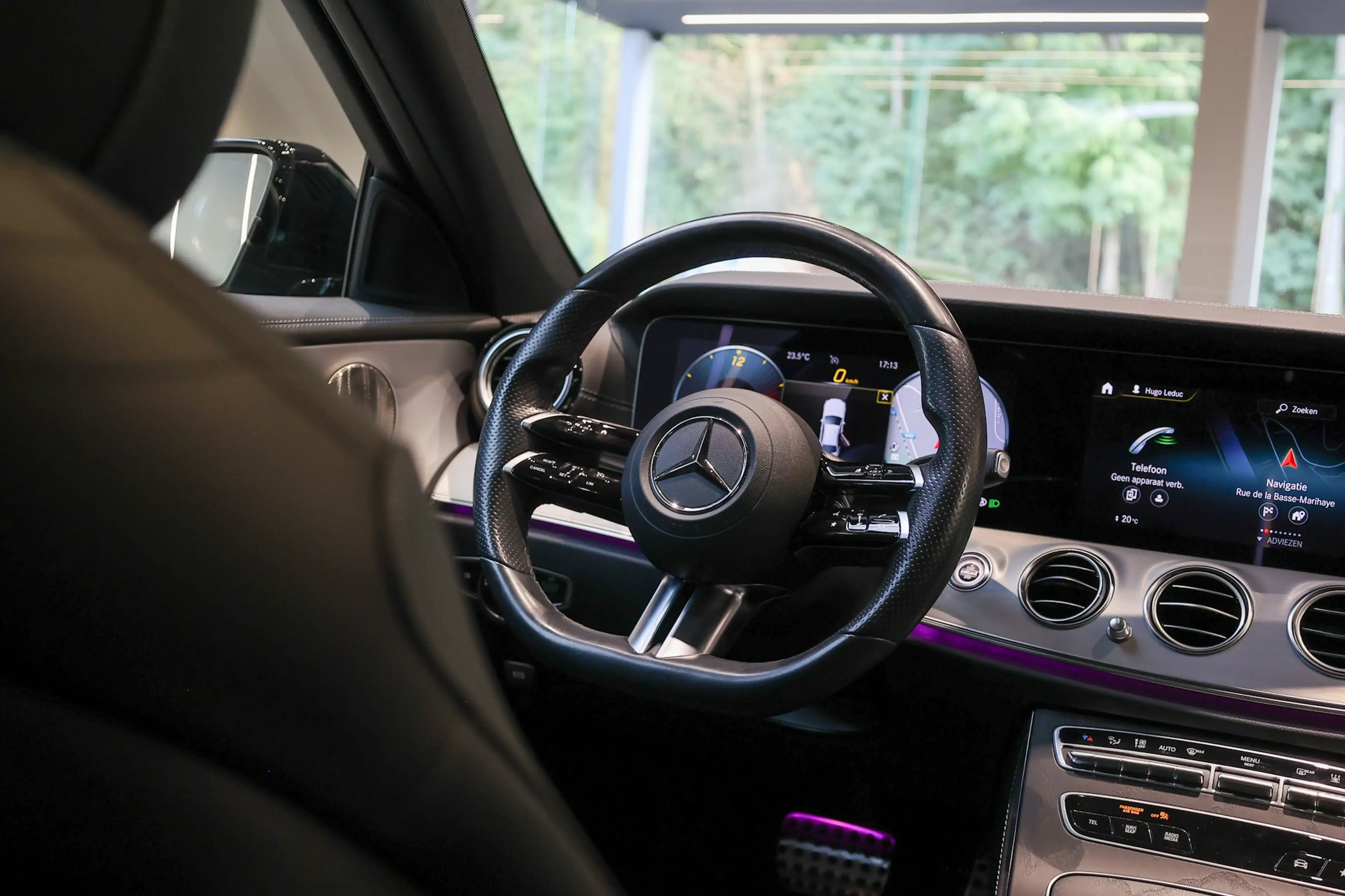 Mercedes-Benz E 300 de 4-Matic PHEV AMG Line**TVA**LED**TOIT OUVRANT**CAMERA 360**GARANTIE 12 MOIS — photo 10