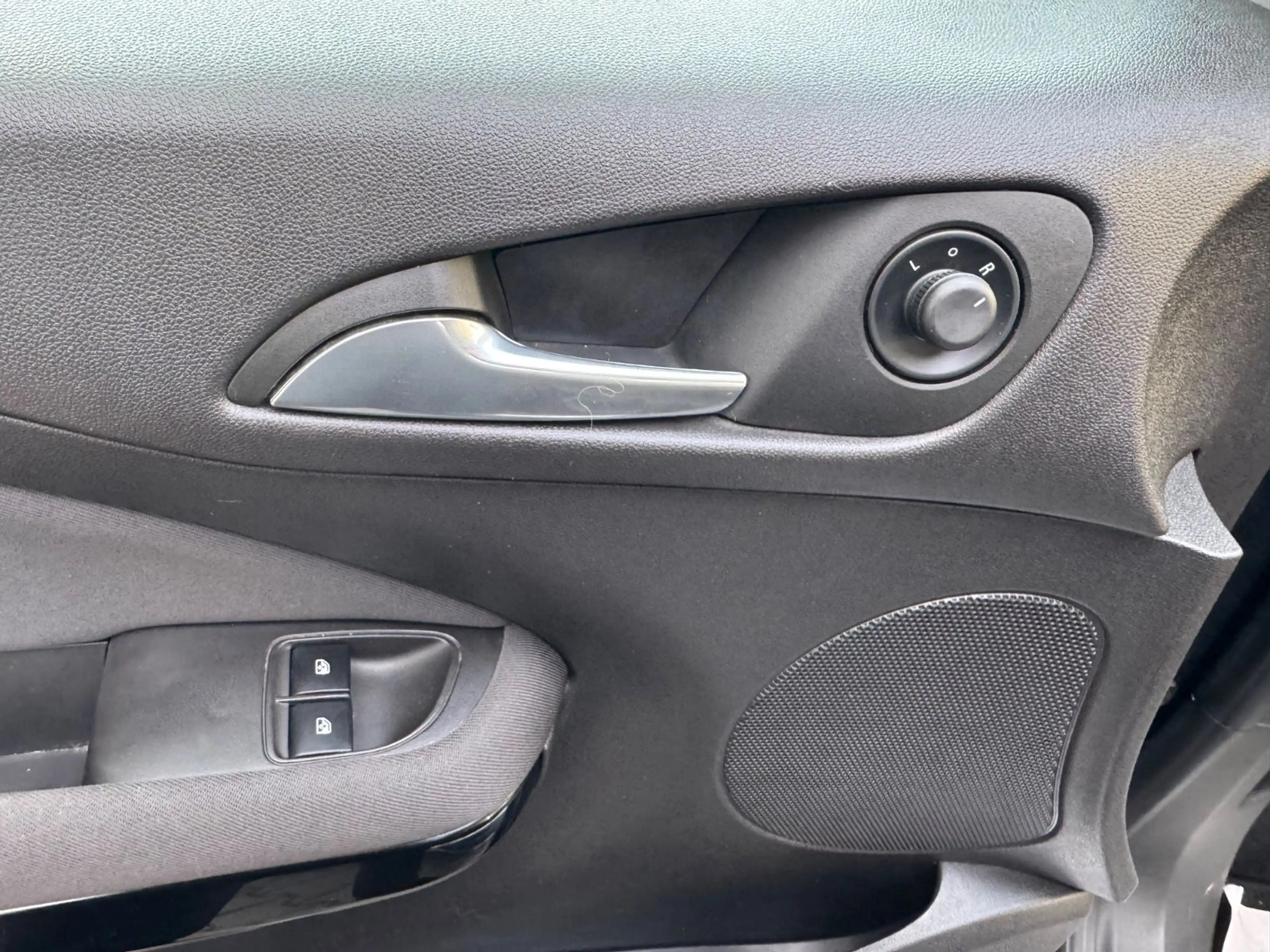 Opel Adam Jam*STEUERKETTE NEU*TÜV 09/28* — photo 19