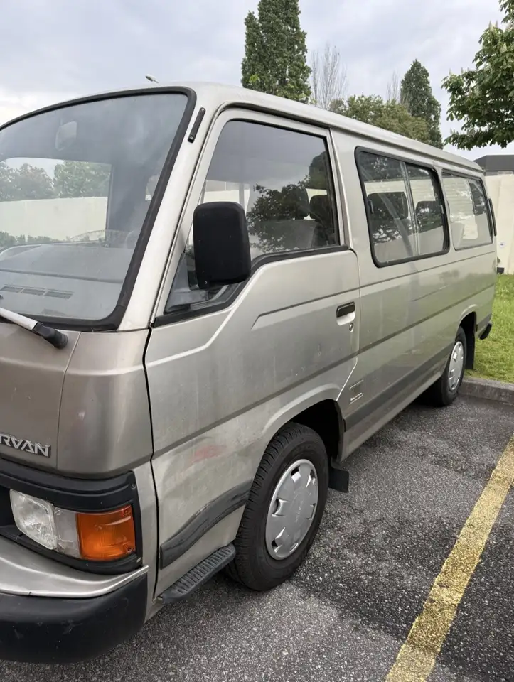 Nissan Urvan 2,3, foto 4