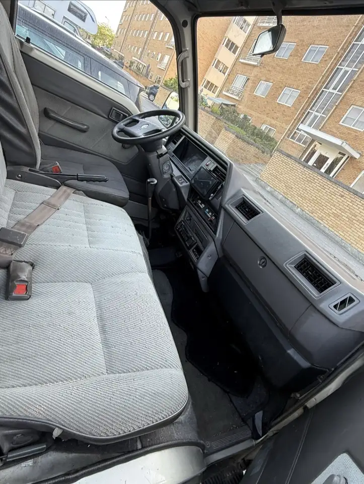 Nissan Urvan 2,3, foto 6