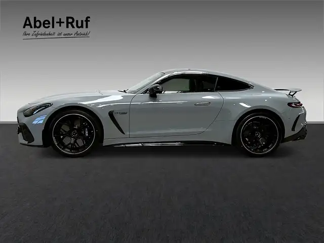 Mercedes-Benz Amg GT view 4