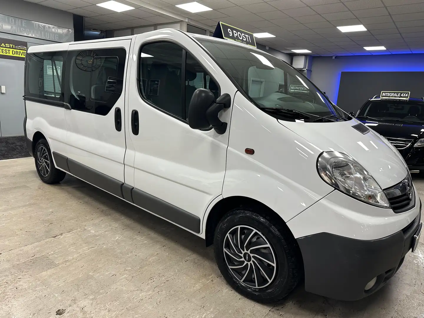 Opel Vivaro VIVARO 29 9 P0STI 2.0 Blanc - 2