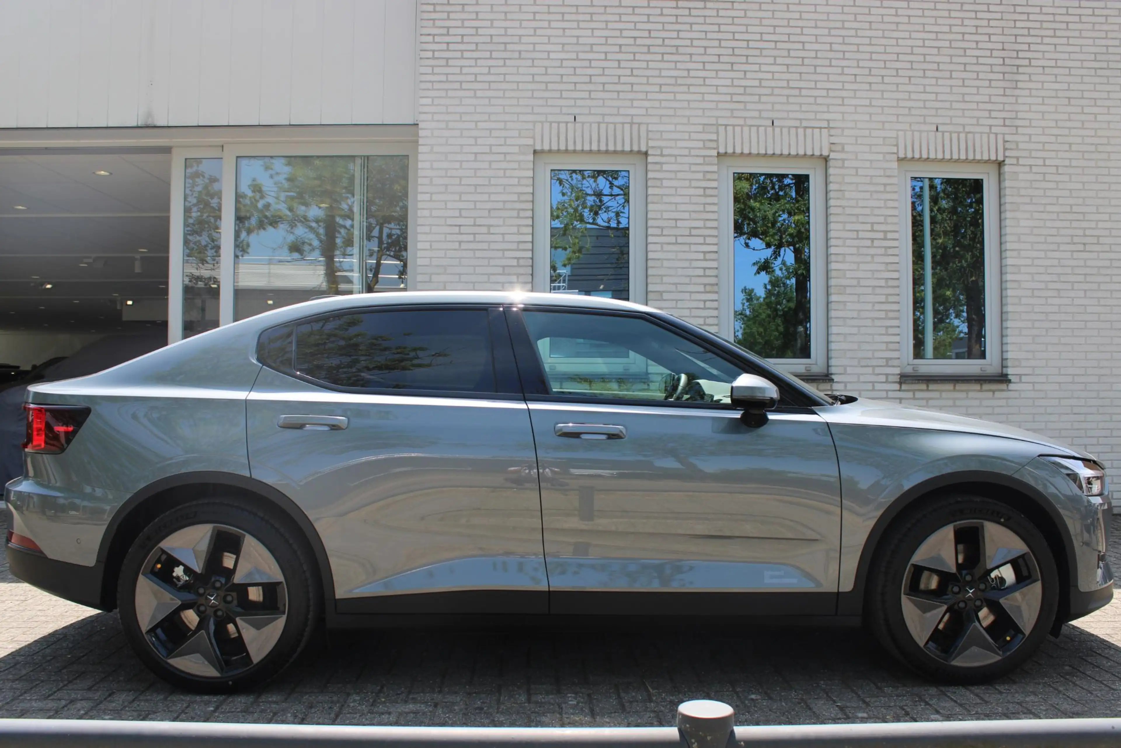 Polestar 2 Long Range Single Motor Prime Pro 82 kWh | Panoram — photo 4