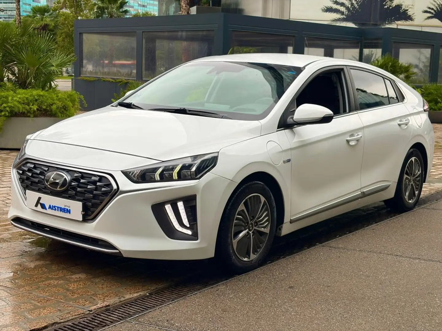 Hyundai IONIQ PHEV 1.6 GDI Tecno Blanco - 2