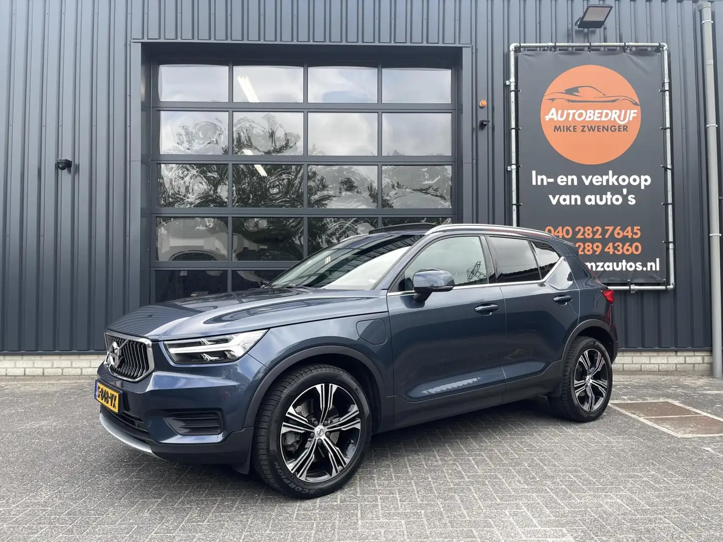 Volvo XC40 1.5 T5 Twin Engine Inscription PANORAMADAK|CARPLAY Blauw - 1