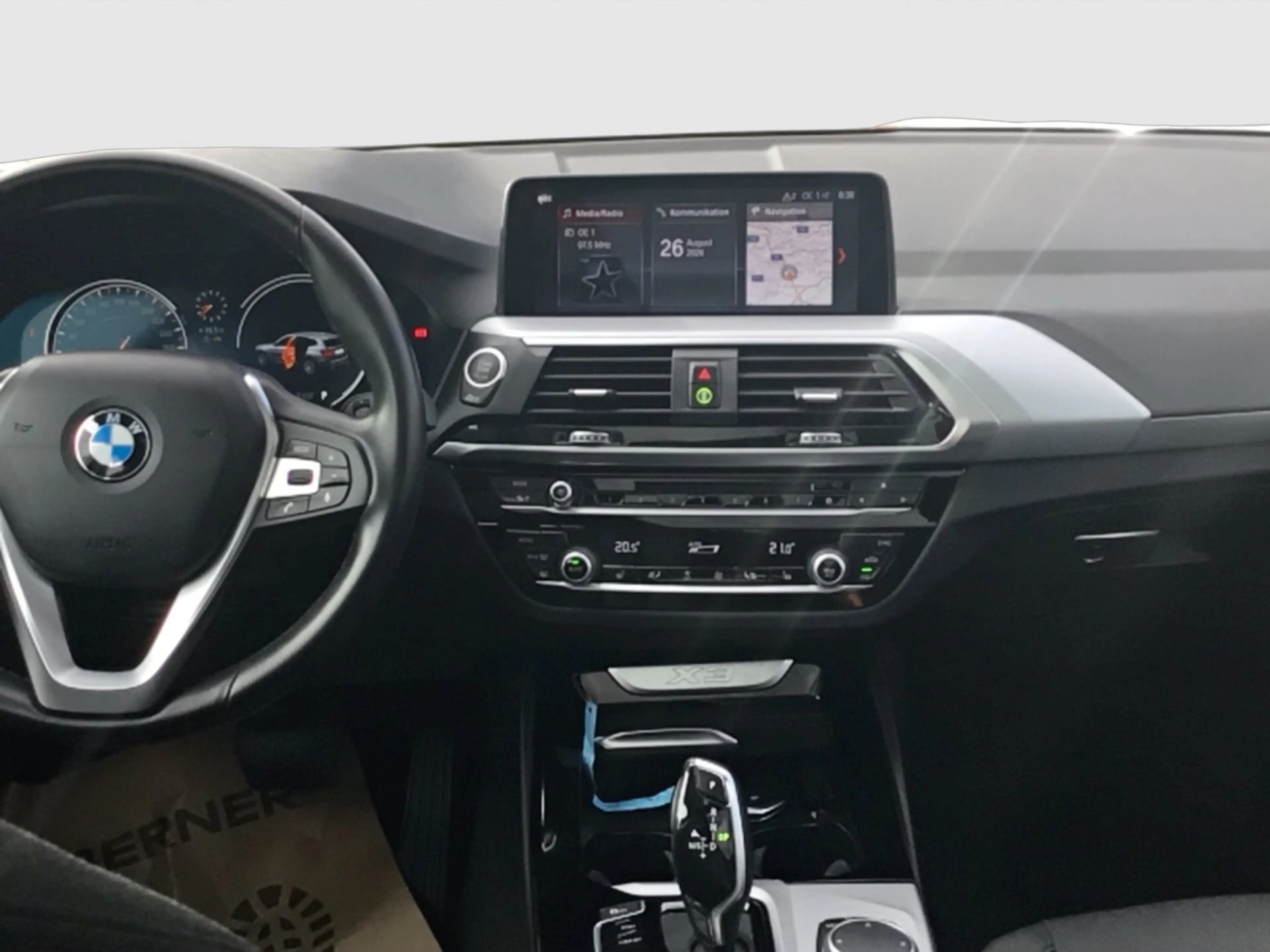 BMW X3 xDrive 20d Advantage Aut. — photo 11