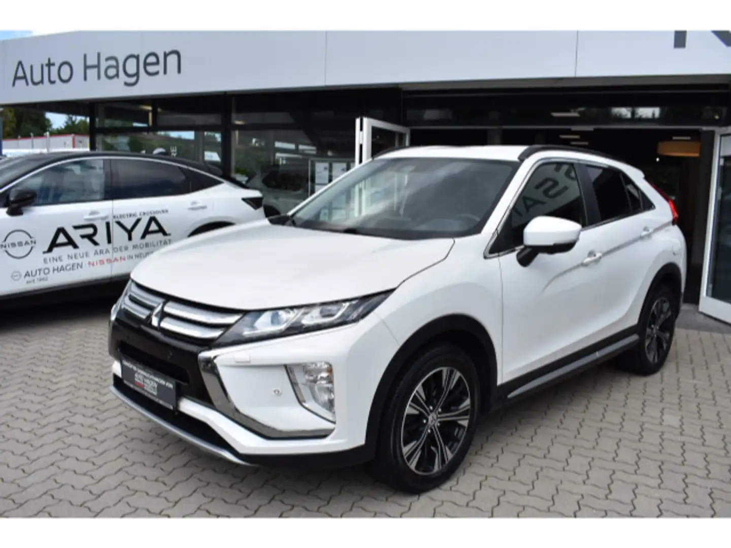 Mitsubishi Eclipse Cross 1.5 T-MIVEC Automatik Intro Editio Weiß - 2