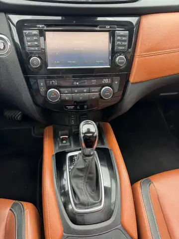 Nissan X-Trail view 15